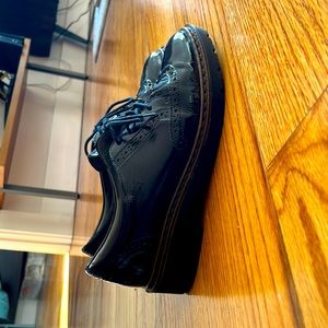 Ara deep blue patent leather wingtop Oxford shoes